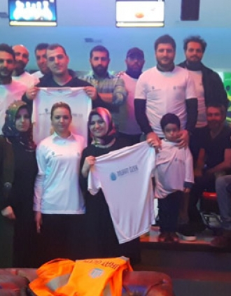 Murat Özer İnşaat Family Relaxed at Bowling Event